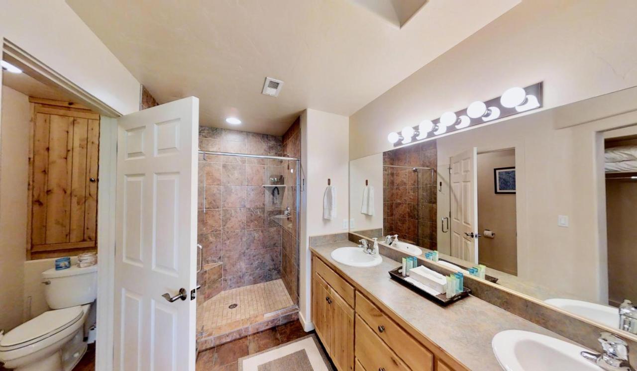 Grey Pearl #Q3 Villa Moab Exterior photo