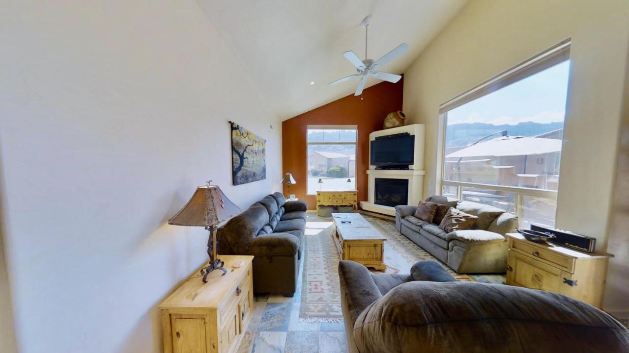 Grey Pearl #Q3 Villa Moab Exterior photo