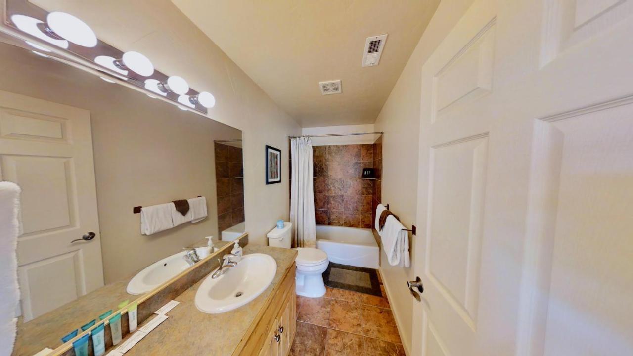 Grey Pearl #Q3 Villa Moab Exterior photo